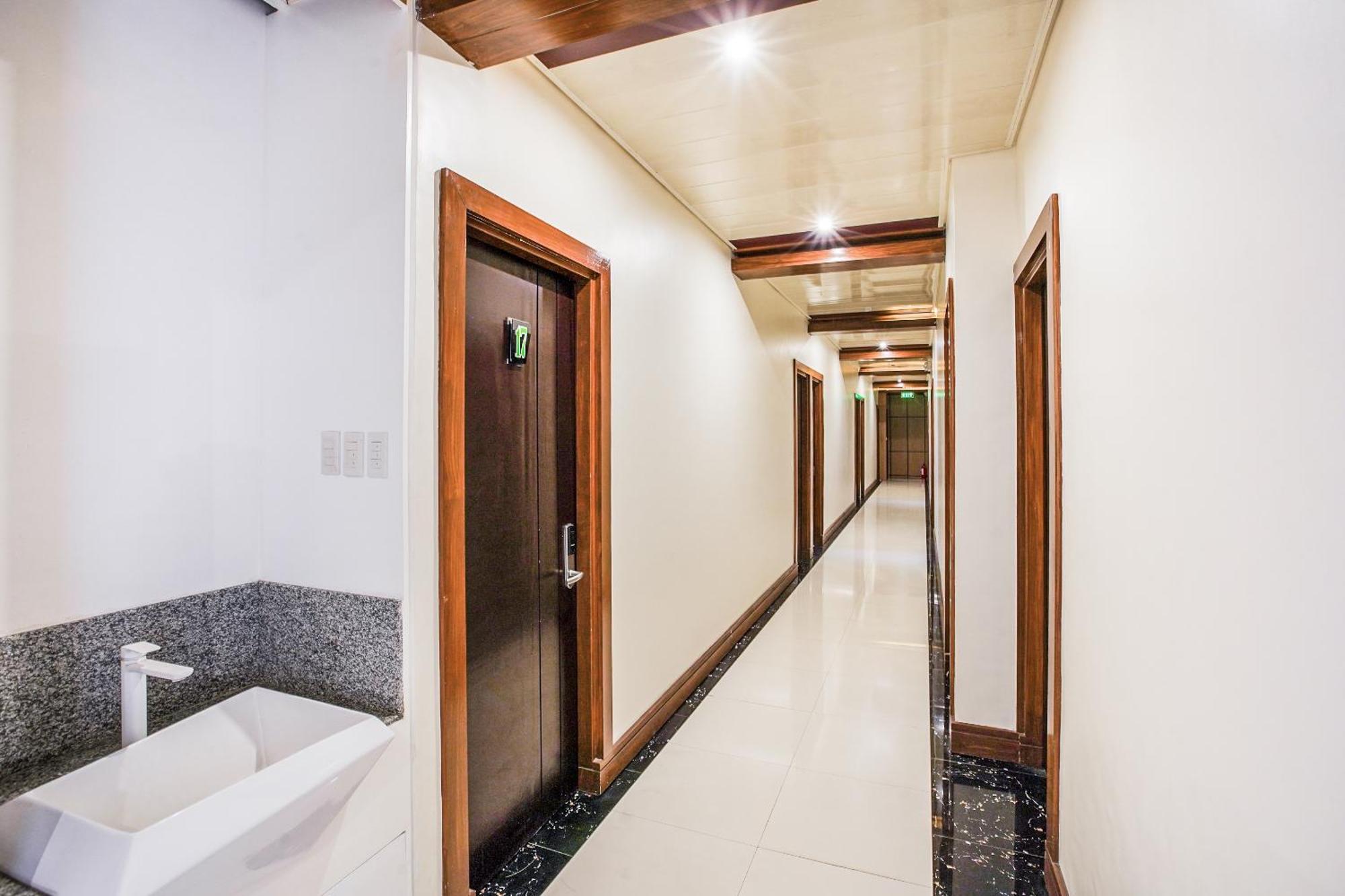 Oyo 489 Casa Mia Hotel Suites General Santos City Dış mekan fotoğraf